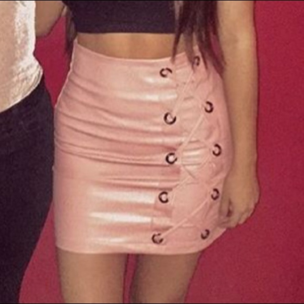 2 LEFT!! --- 1x host pick 🌷. Pink leather skirt